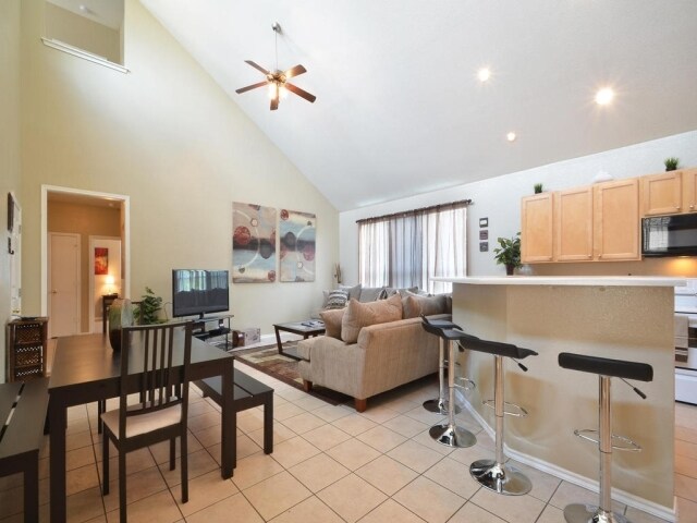 Interior View - 1905 Robbins