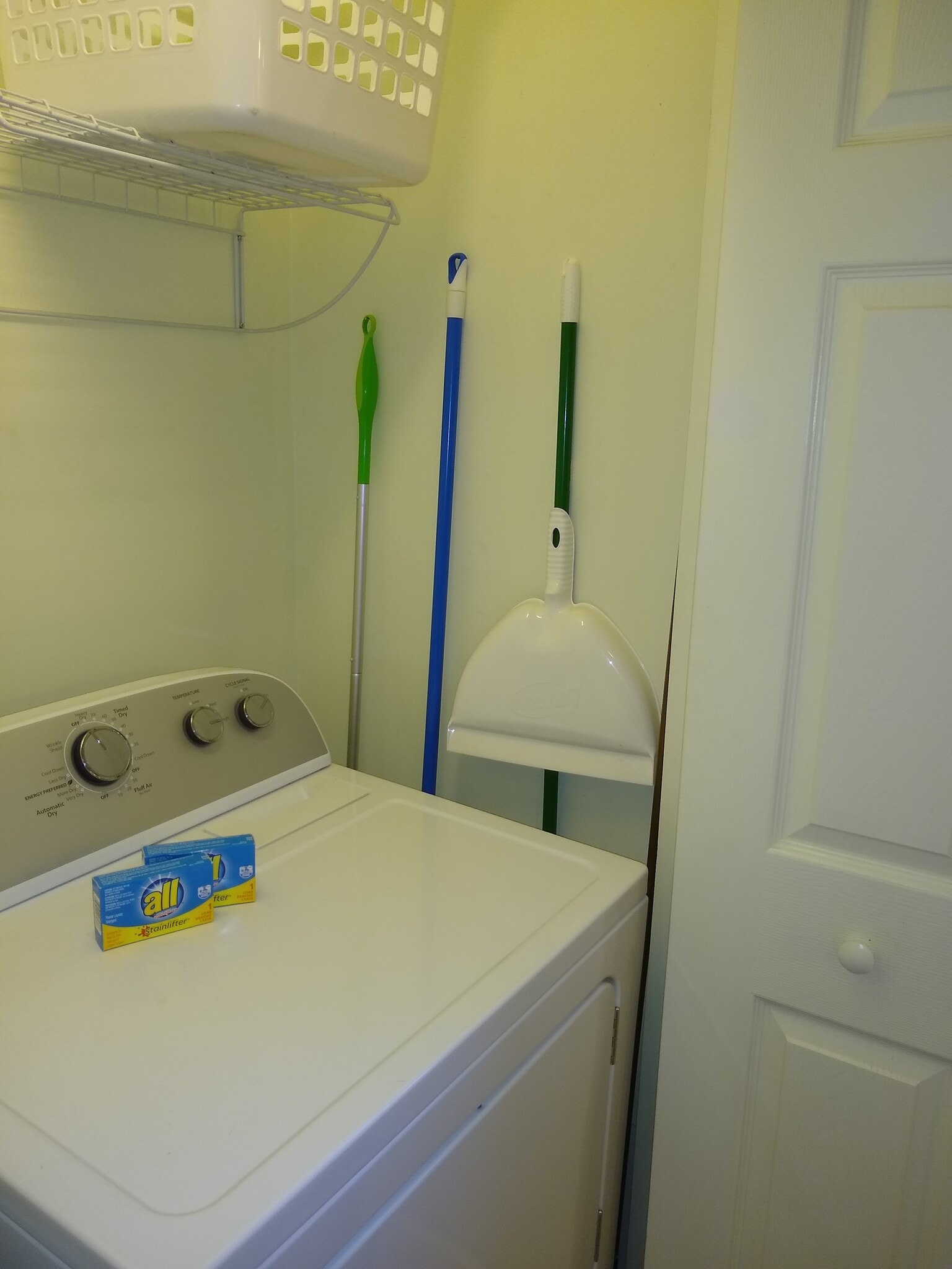 Extra storage space in laundry closet - 156 Henry St