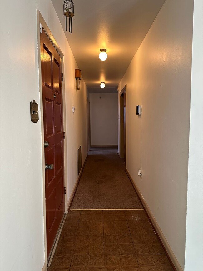 Building Photo - Contact Peggy at 501-676-1758