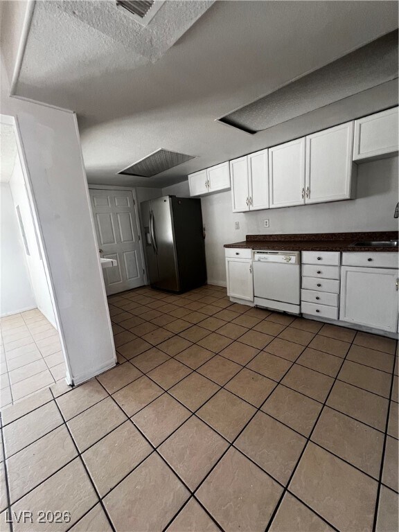 Building Photo - 2624 E Brady Ave