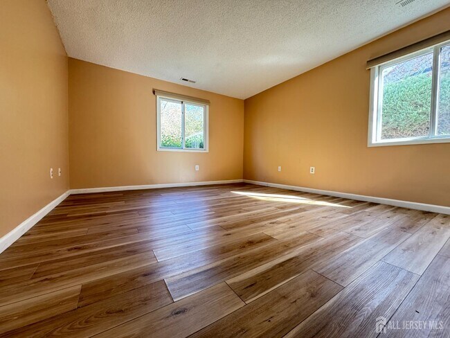 Building Photo - 2015 Aspen Dr