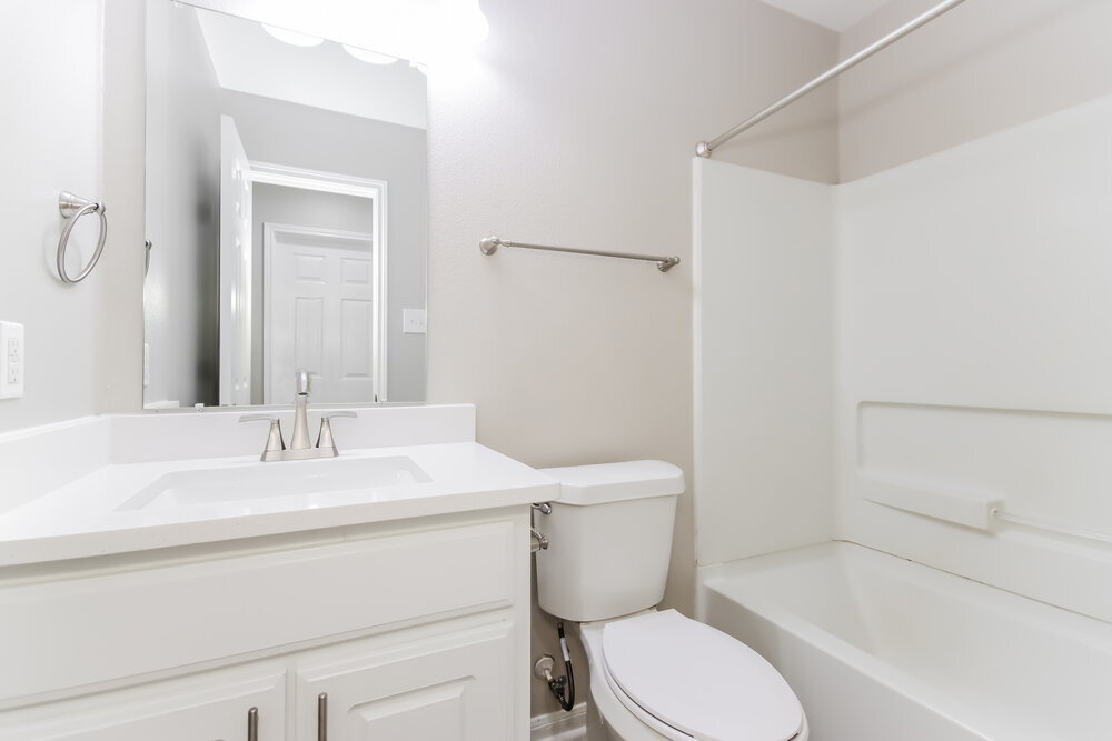 Building Photo - 28926 Trinity River Dr