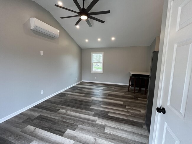 Building Photo - 8010 Sunset Heights Dr