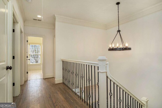 Building Photo - 208 Clarion Ave