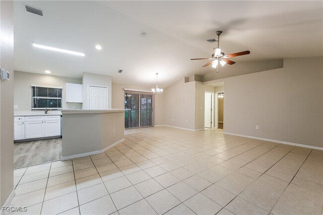 Building Photo - 2904 Wanda Ave S