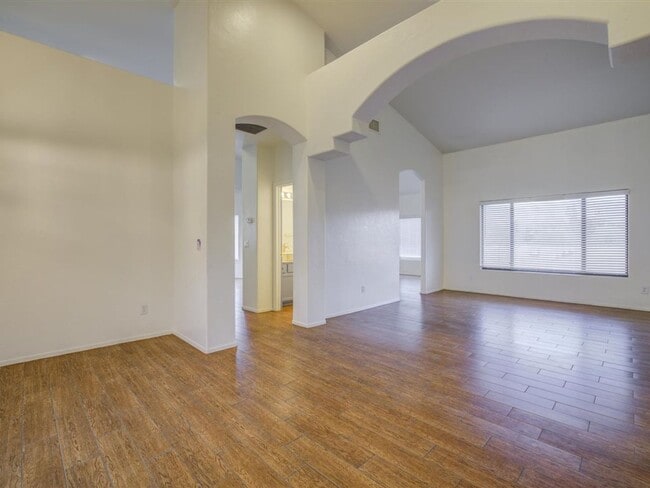 Building Photo - Spacious 4-Bedroom Home with Open Layout & Large Backyard