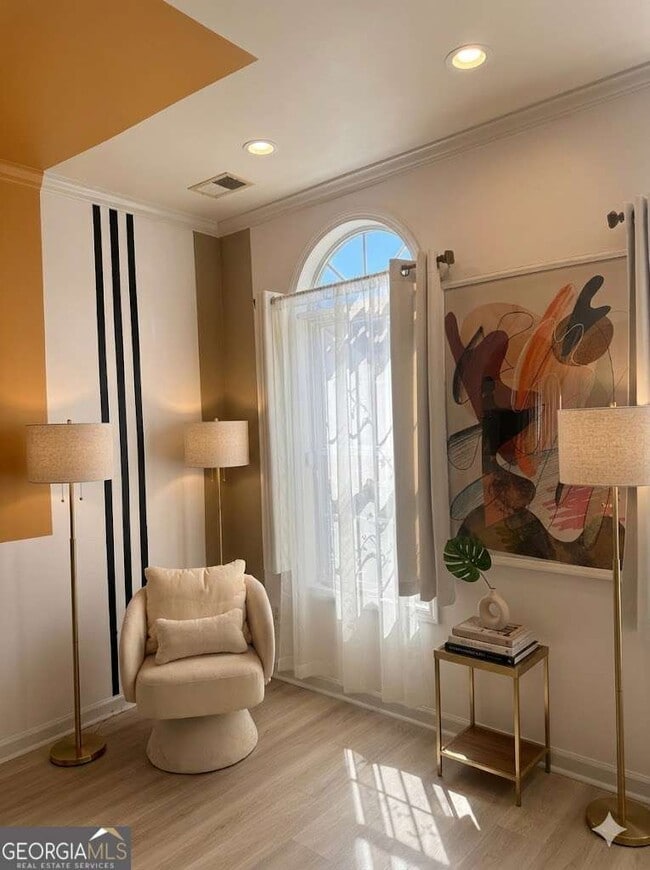 Building Photo - 3701 Landau Ln SW