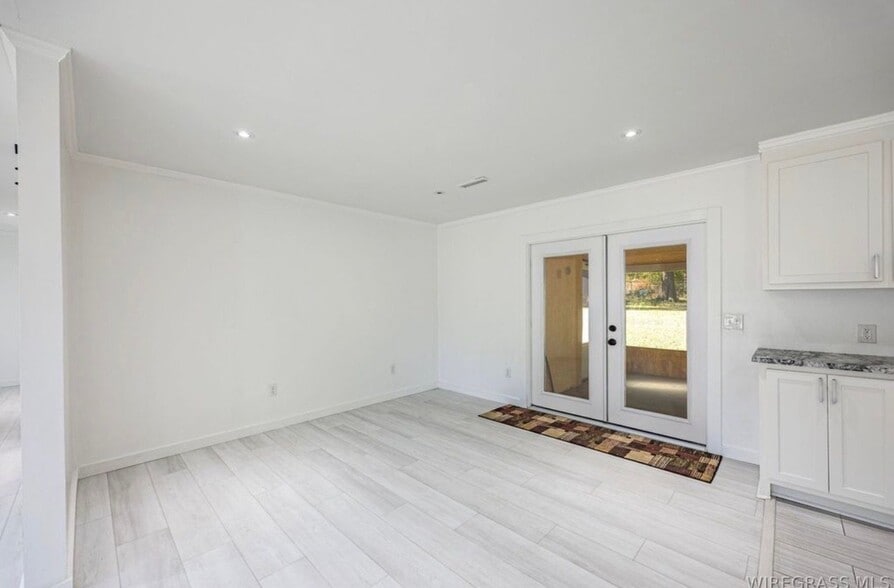Building Photo - 209 Briarhill Rd