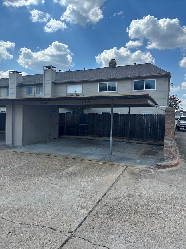 Building Photo - 14663 Perthshire Rd