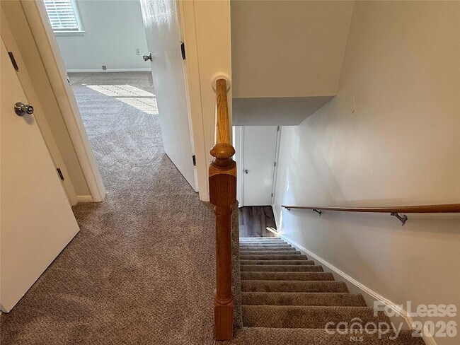 Building Photo - 4605 Hedgemore Dr