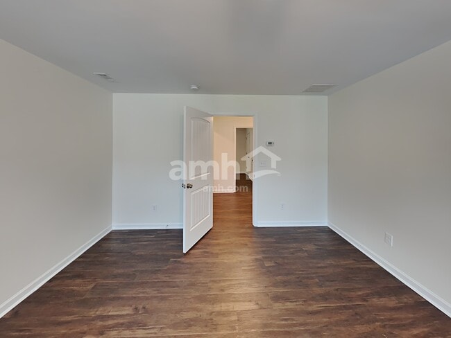 Building Photo - 109 Hayes Park Drive