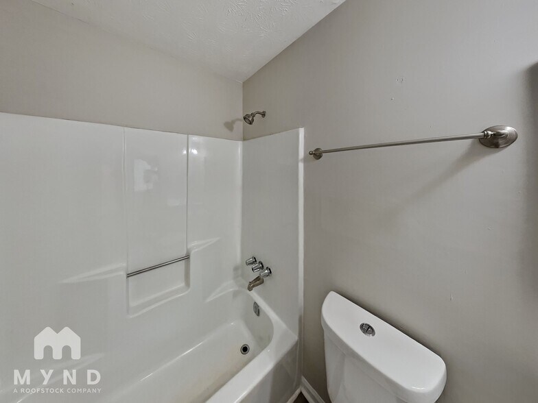 Building Photo - 5438 Brandon Ct