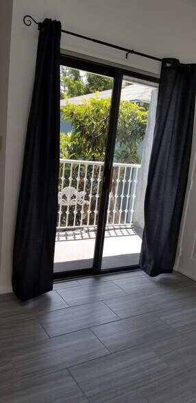 Balcony - 1438 E 8th St