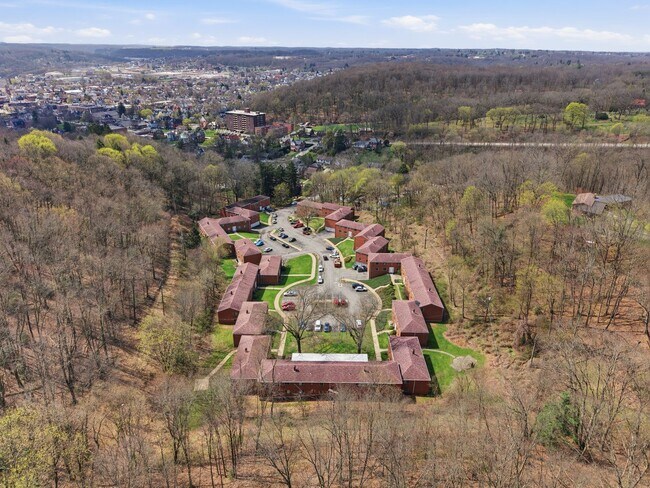 Building Photo - 298 Lumar Dr