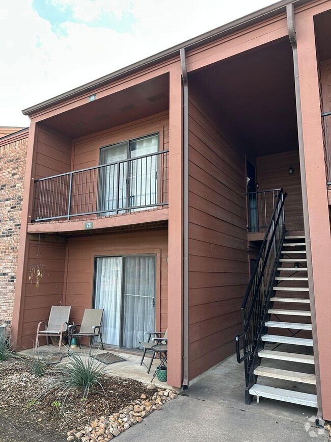 Building Photo - College Station - 1-bedroom, 1-bath Condo ...