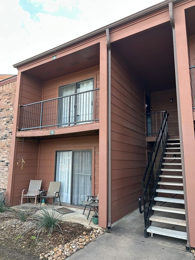 Primary Photo - College Station - 1-bedroom, 1-bath Condo ...