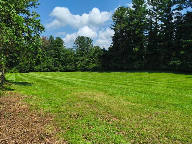 Building Photo - Secluded Country Retreat with Picturesque ...