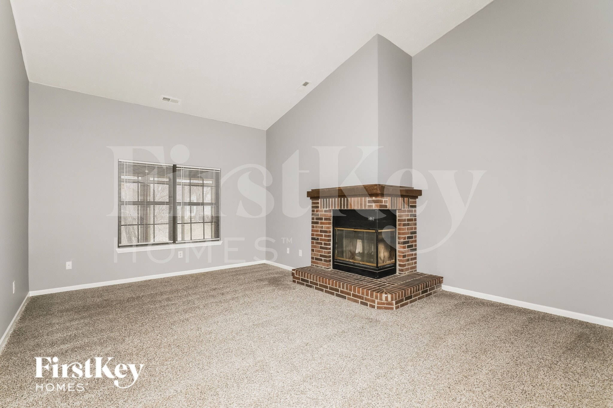 Building Photo - 1651 Parkthorne Dr