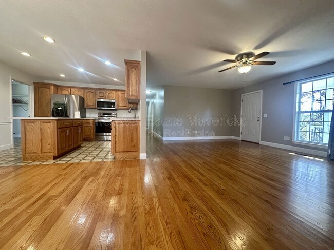 Building Photo - 620 Harp Switch Rd