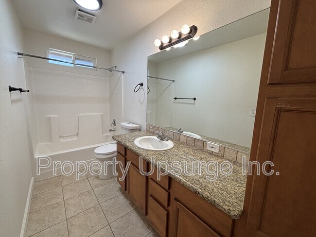 Building Photo - 3745 Silvario Ct