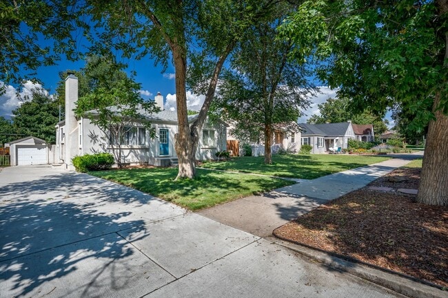 Building Photo - 720 N Foote Ave