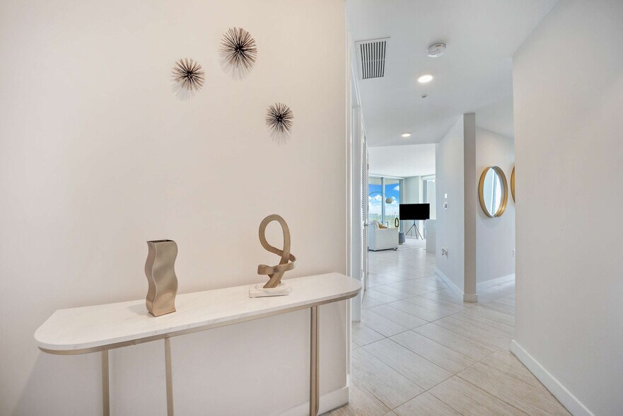 Building Photo - 3900 Biscayne Blvd