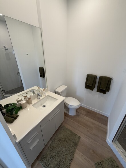 Building Photo - 2138 Taylor St