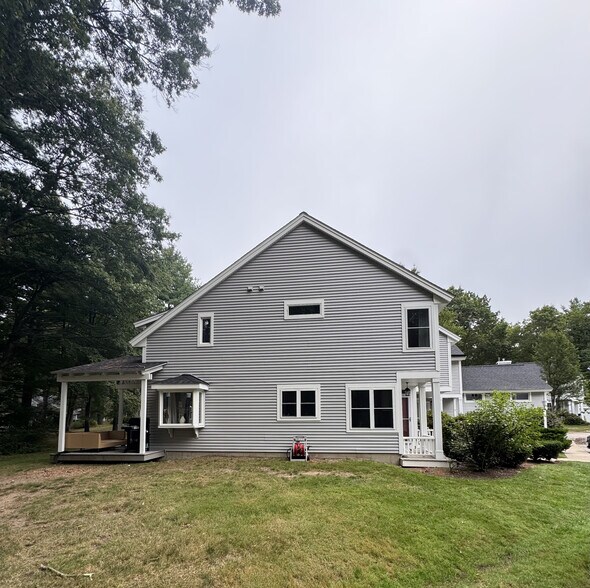 Building Photo - 8 Blueberry Ct