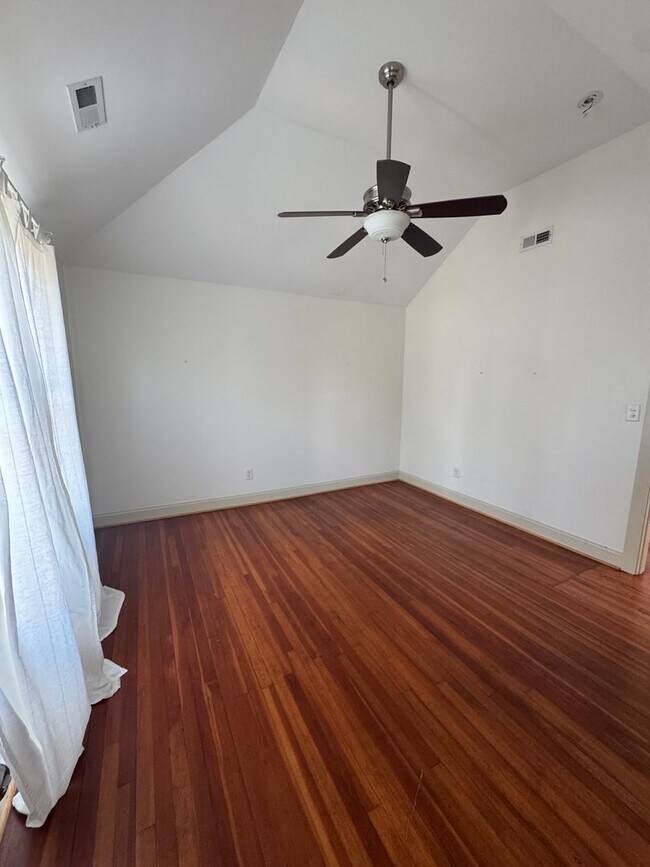 Building Photo - Gorgeous 2BR/2BA Home in Downtown Raleigh