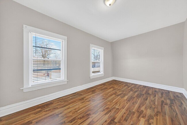 Building Photo - SECTION 8 WELCOME – 3BR Home with Covered Front Porch | $1,700