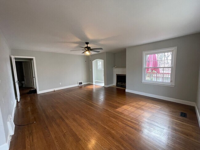 Building Photo - 1254 Catawba St