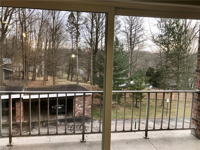 Building Photo - 6000 Nob Hill Dr