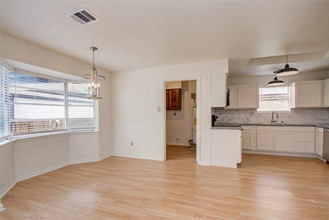 Building Photo - 3514 Quail Meadow Dr