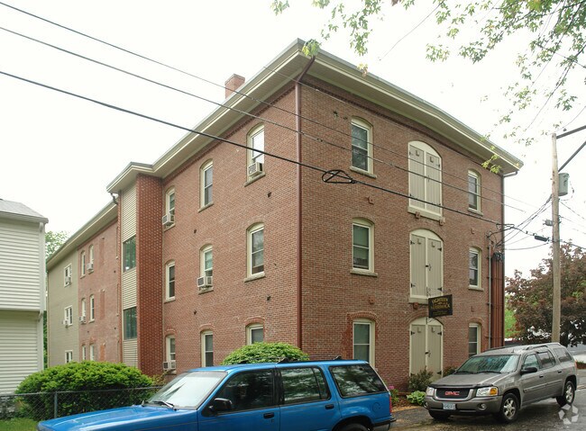 Building Photo - Eighteen Merrimack