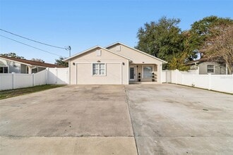 Building Photo - 1705 W Norfolk St