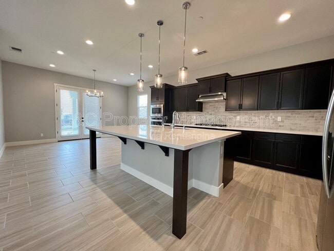 Building Photo - 476 Lassen Wy