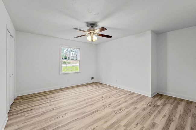 Building Photo - 1306 Dominica Dr