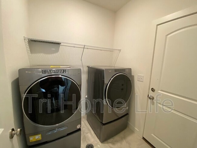 Building Photo - 6325 Stablecross Trl