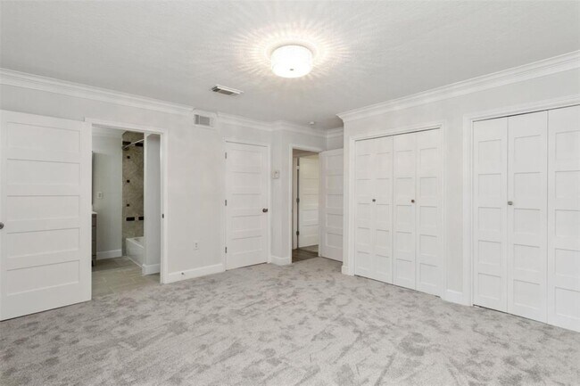 Building Photo - 10825 Willowisp Dr