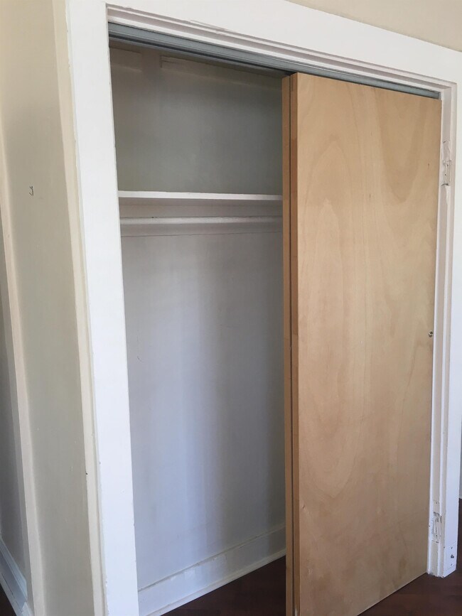 Building Photo - 3016 1st Ave