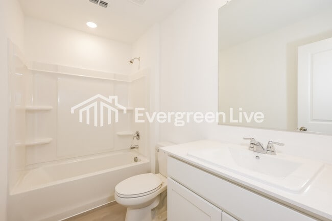 Building Photo - 10512 Desert Hawk Cir