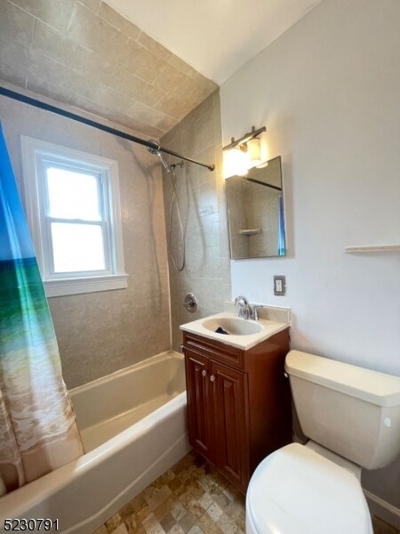 Building Photo - 39 Hillman Dr