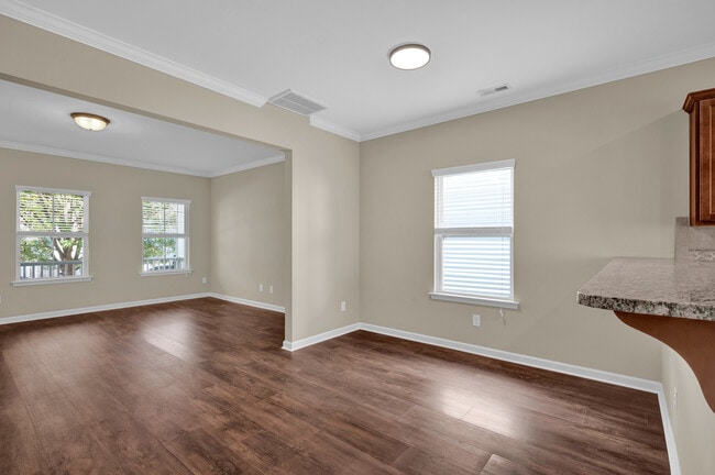 Building Photo - 11515 McDunkeld Dr