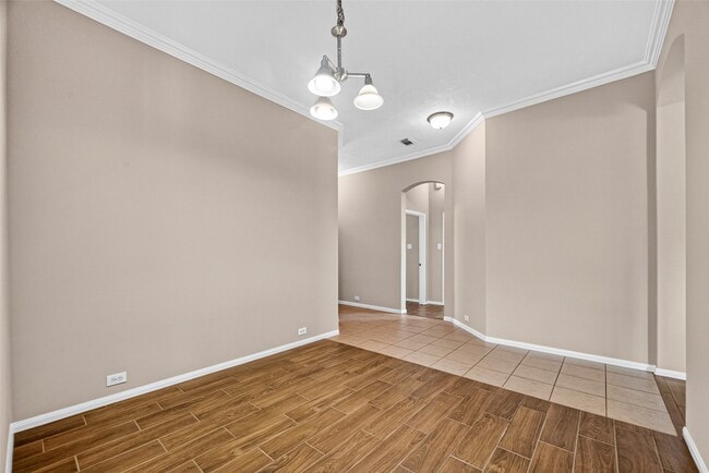 Building Photo - 16007 Hidden Manor Dr