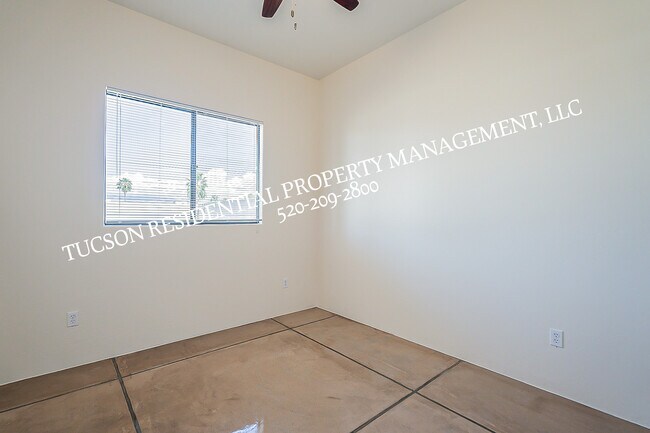 Building Photo - 7399 E Poinciana Pl
