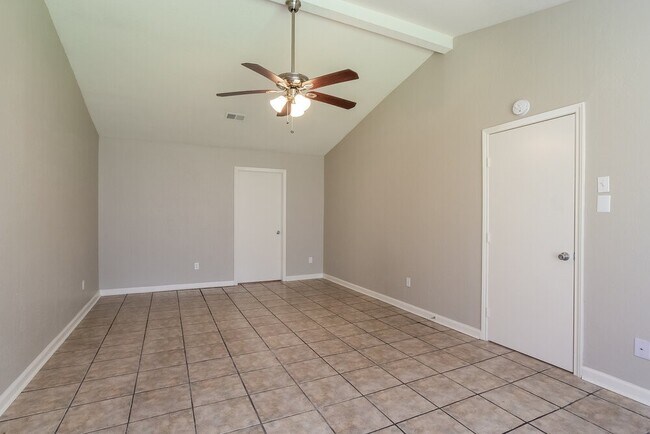 Building Photo - 20117 Dawn Mist Dr