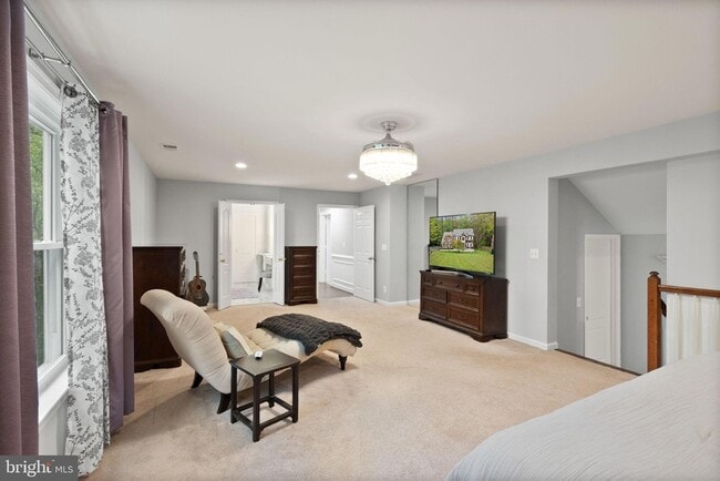 Building Photo - 10303 Bear Creek Dr