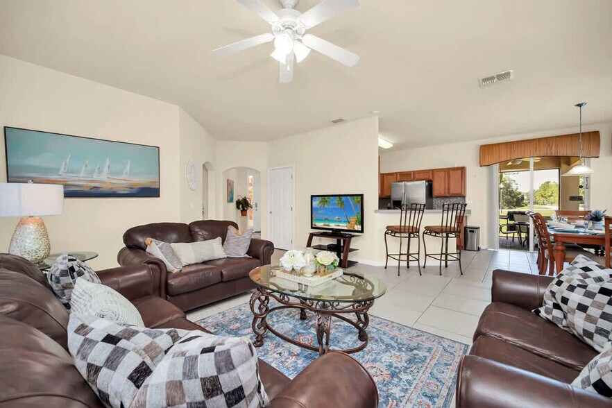 Building Photo - 1301 Cypress Pointe Blvd