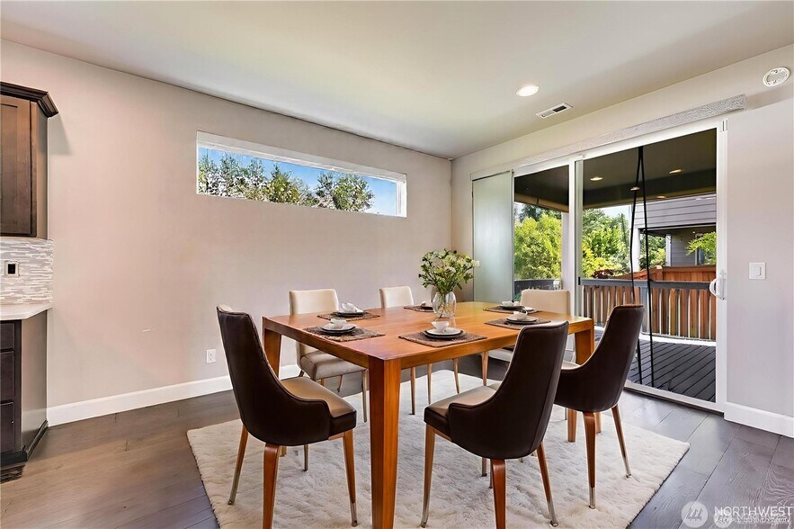 Dining - 16311 5th Dr SE