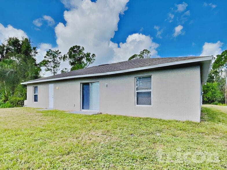 Building Photo - 1054 Valentine St